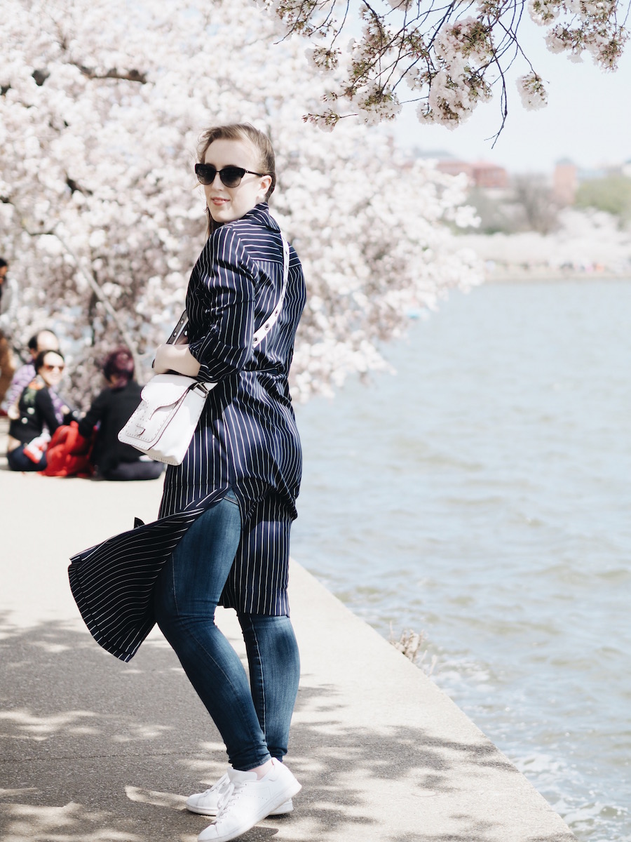 Spring style while traveling with the most versatile pieces