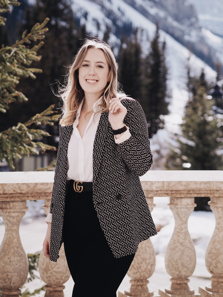 how to dress for a business conference without losing your personal style lake louise