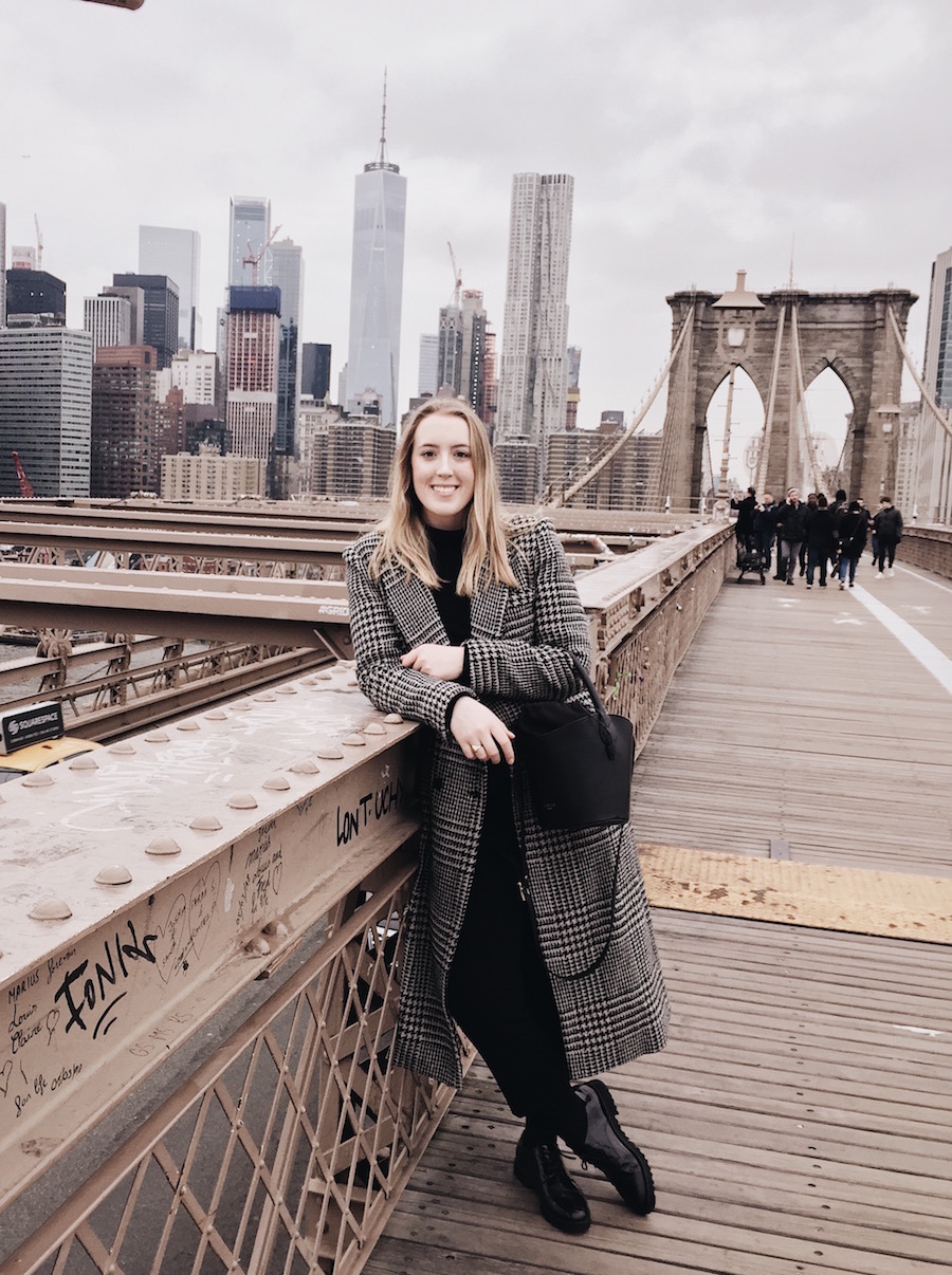 new york city travel guide winter cold weather brooklyn bridge reformation coat