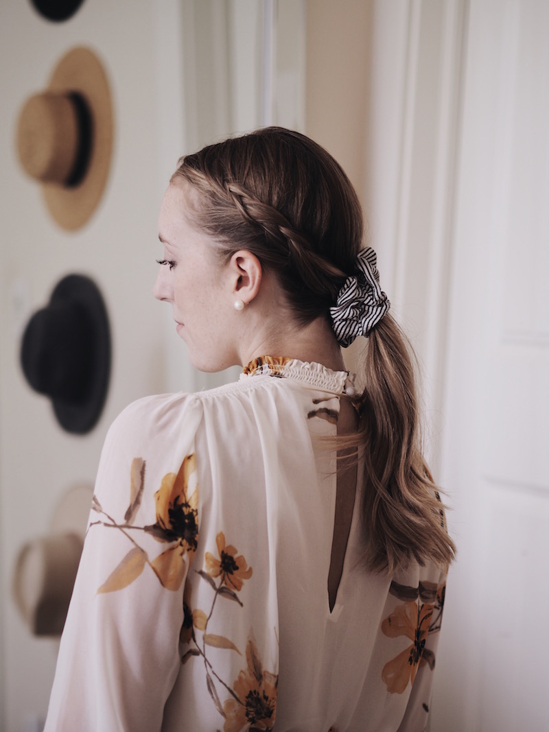 hair trends for fall, best hair accessory trends, best hair accessories, easy hair styles, chelsea king scrunchie
