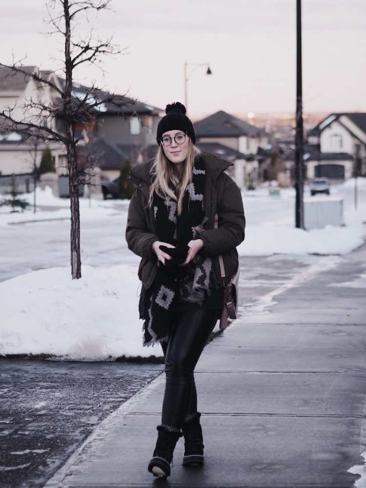 easy winter outfit, cute and warm winter boots, ways to wear leather leggings, cute winter boots